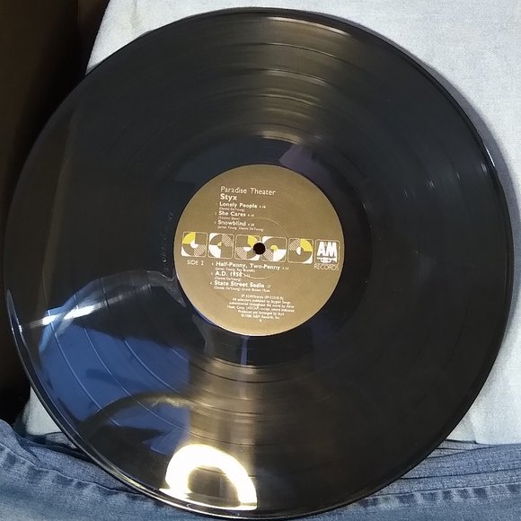 Styx  Paradise Theatre 1980 (misprint) Vinyl record - Picture 4 of 4